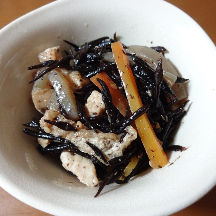 お弁当に ひじきの煮物 レシピ 作り方 By みーちゃん6914 楽天レシピ お弁当に ひじきの煮物 レシピ 作り方 By みーちゃん6914 楽天レシピ